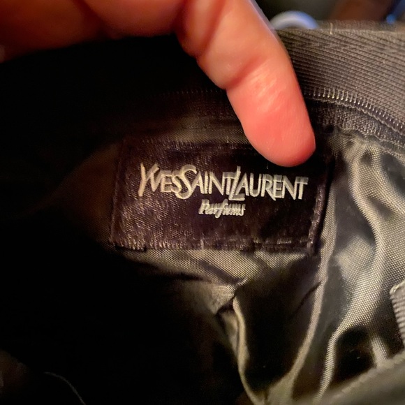 Yves Saint Laurent PARFUMS Black Heart Logo Women's Bag - Picture 5 of 6